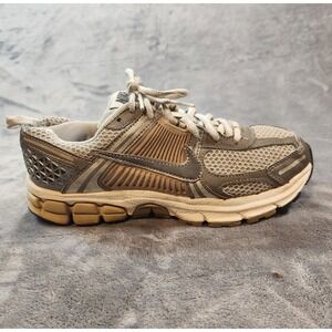 Nike Shoes Boys 4.5 Gray Vomero 5 Athleisure HF6998-004